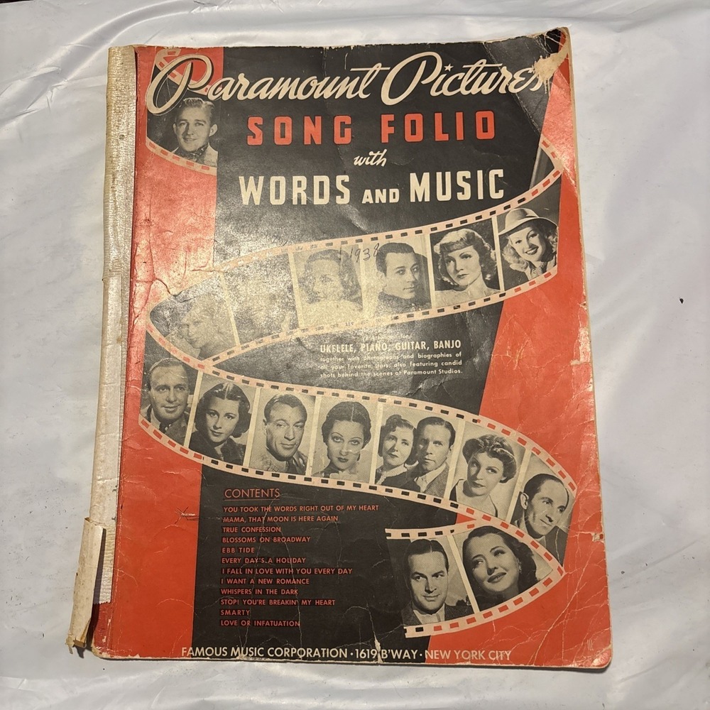 1938 PARAMOUNT PICTURES SONG FOLIO BOOK Vintage Carole Lombard Mae West Bob Hope